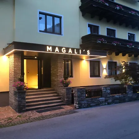 Magali's, - Inclusive Summer Card 3* Zell am See