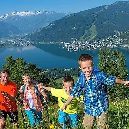 Magali's, - Inclusive Summer Card Zell am See